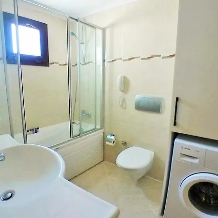 Cozy And Luxury In Amazing Facility Apartman *