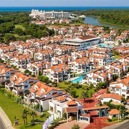 Cozy And Luxury In Amazing Facility Apartment Belek